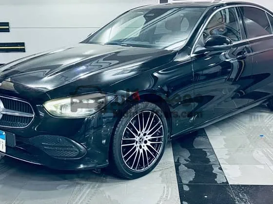 مرسيدس C180 2022 أفانتجارد بلس وكيل للبيع