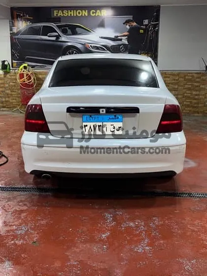أوبل فيكترا 2001 أوتوماتيك 1800cc للبيع