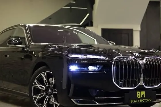 بي ام دبليو 740 موديل 2024 كسر زيرو للبيع