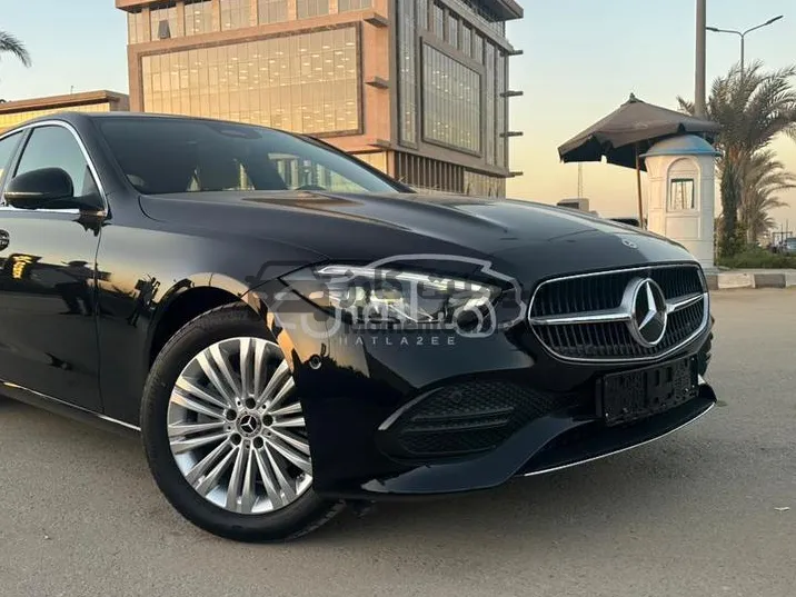 مرسيدس C180 AMG 2025 كسر زيرو - تقسيط متاح