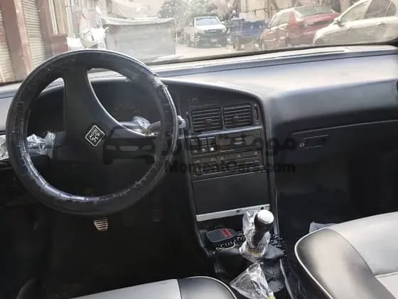 بيجو 405 موديل 1993 مانيوال غاز للبيع