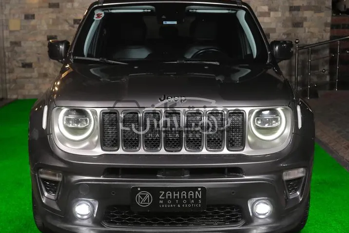 جيب رينيجيد 2017 اتوماتيك ثاني فئة للبيع