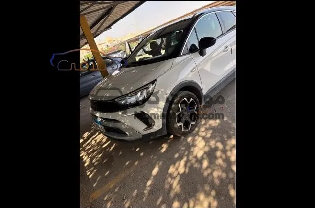 اوبل كروس لاند 2021 اتوماتيك توب لاين