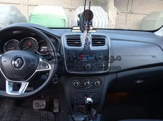 رينو لوجان 2018 اتوماتيك للبيع 104 ألف كم