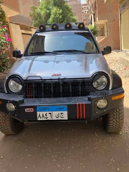 جيب ليبرتي 2006 اتوماتيك حالة ممتازة للبيع