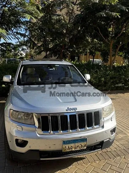 جيب جراند شيروكي 2011 اتوماتيك حالة ممتازة للبيع