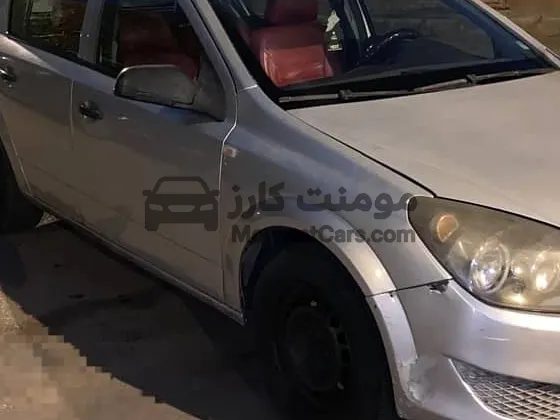 أوبل أسترا 2010 أوتوماتيك 1800cc دواخل فبريكة للبيع