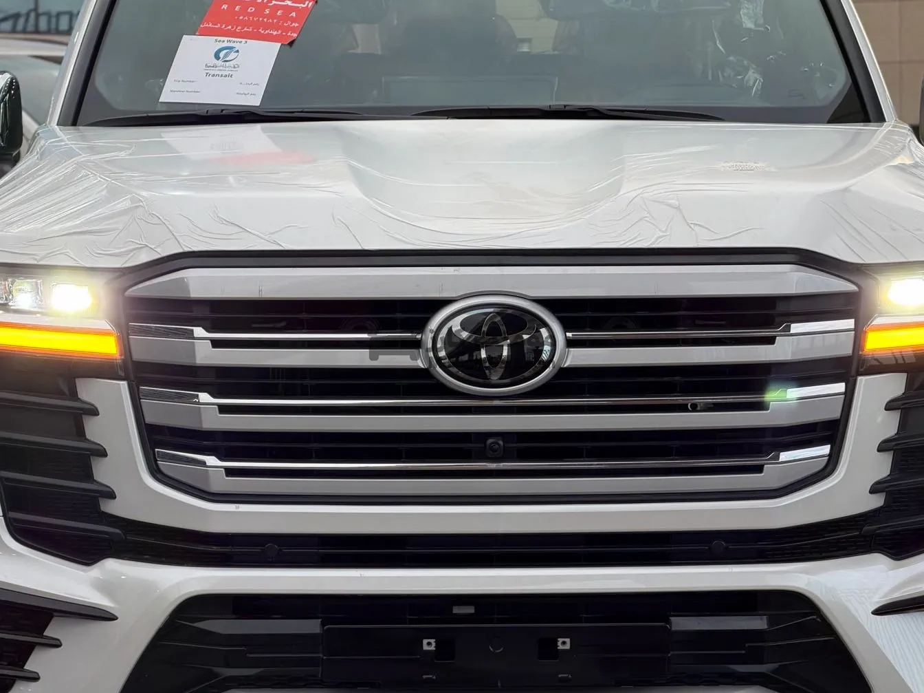 تويوتا لاند كروزر 2025 VXR تيربو 7 راكب للبيع