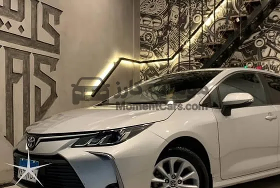 تويوتا كورولا 2021 فابريكة بالكامل فئة تانية عداد 70 ألف