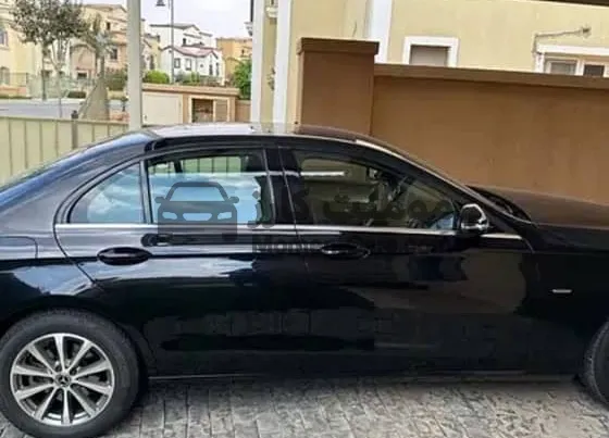 مرسيدس E180 بريميوم 2019 للبيع