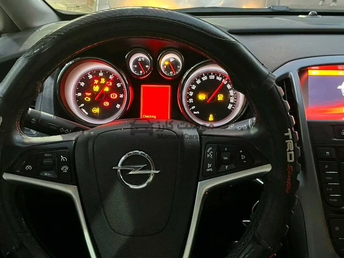 أوبل أسترا 2020 أتوماتيك 100 ألف كيلو للبيع