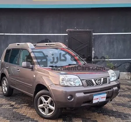 نيسان اكس تريل 2012 اتوماتيك 200 ألف كم للبيع