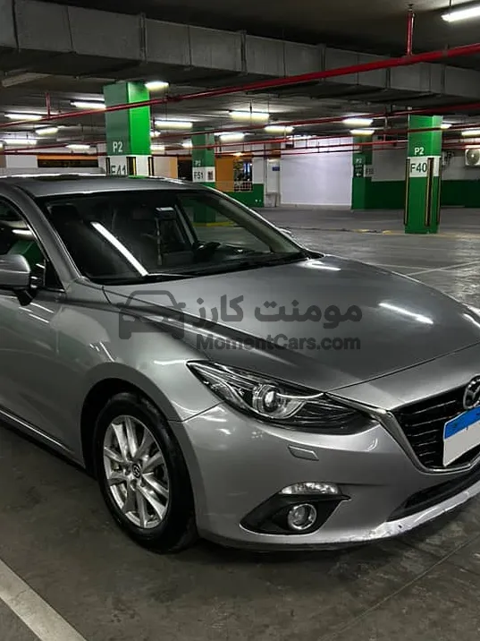 مازدا 3 2017 توب لاين فابريكة عدا اكصدامات للبيع