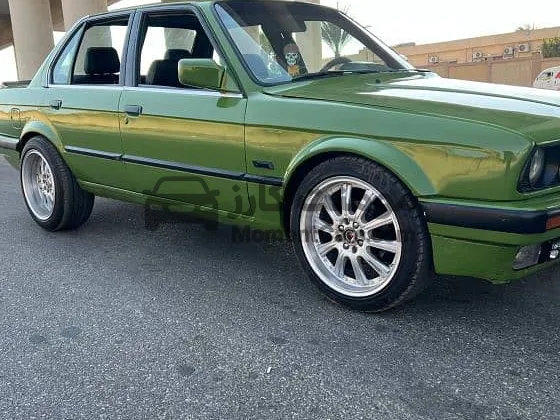 بي ام دبليو E30 318 موديل 1989 بموتور M43