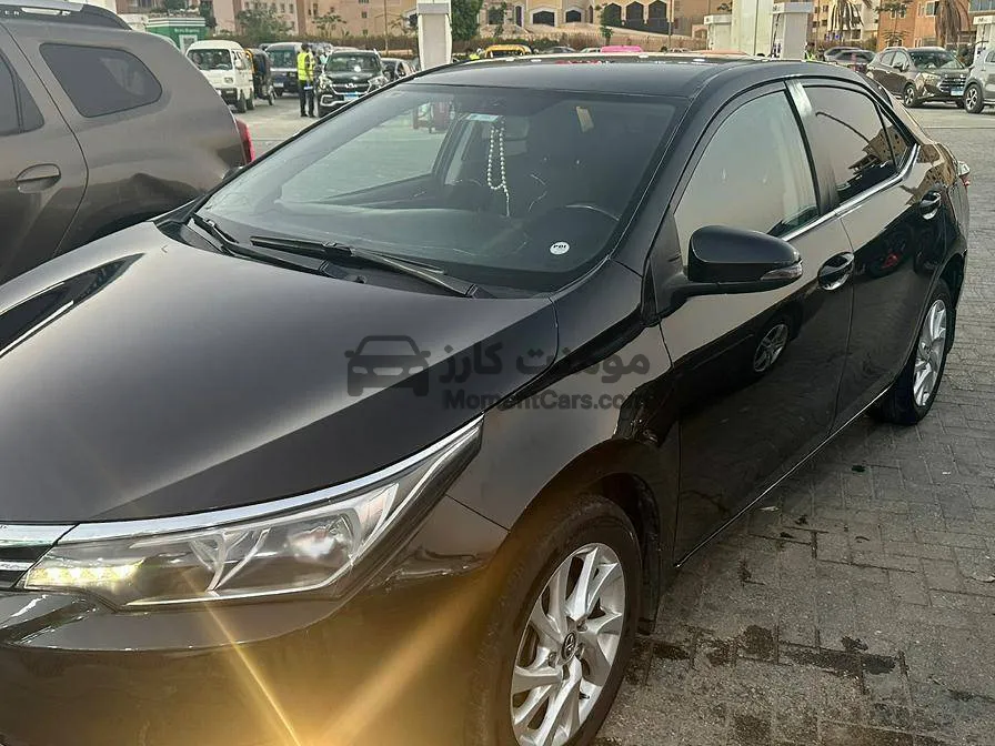 تويوتا كورولا 2018 اتوماتيك فئة ثانية للبيع