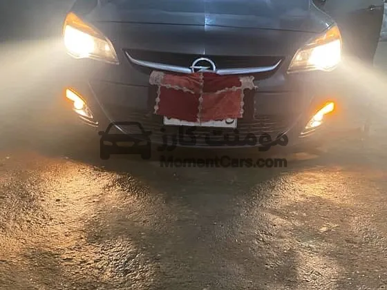 أوبل أسترا 2016 اتوماتيك 1600 سي سي للبيع