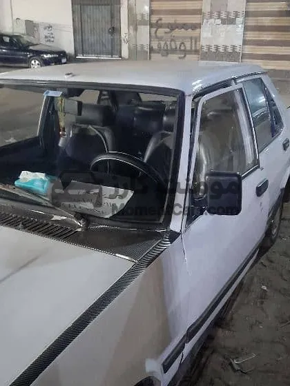 فيات دوجان 1996 مانيوال تحتاج شغل بسيط للبيع