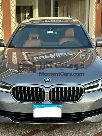 بي ام دبليو 520i 2021 فابريكة أعلى فئة للبيع