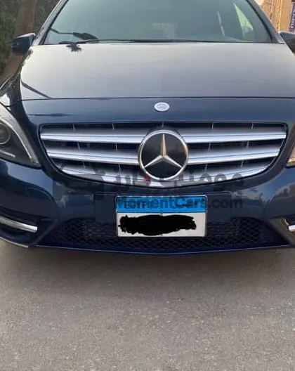 مرسيدس B200 AMG 2013 - 115 ألف كم - حالة ممتازة