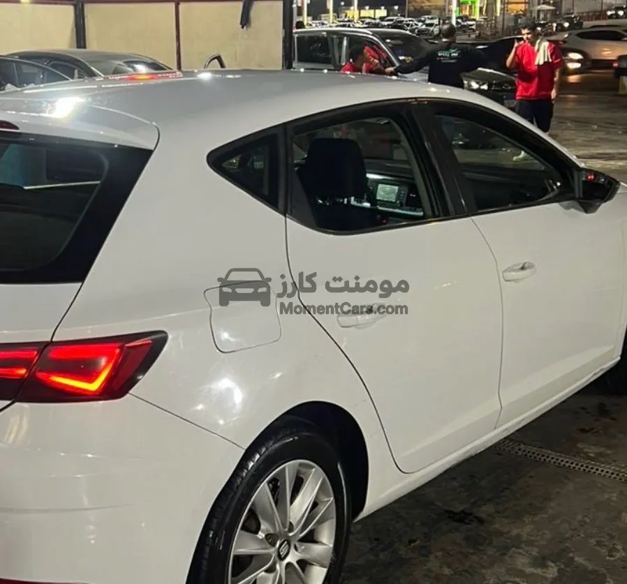 سيات ليون 2017 اتوماتيك 1600 سي سي هاتشباك