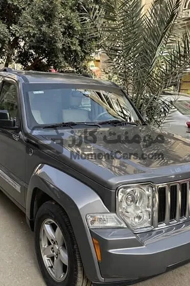 جيب شيروكي 2009 كاملة فتيس غرز - حالة ممتازة