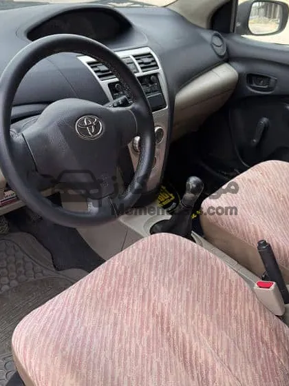 تويوتا ياريس 2006 مانيوال حالة ممتازة للبيع