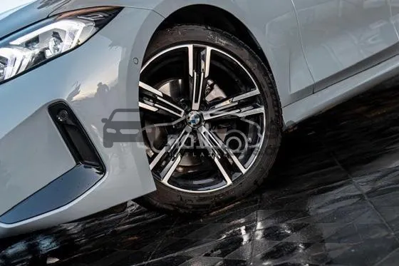 بي ام دبليو 320i 2015 اعلي فئة للبيع