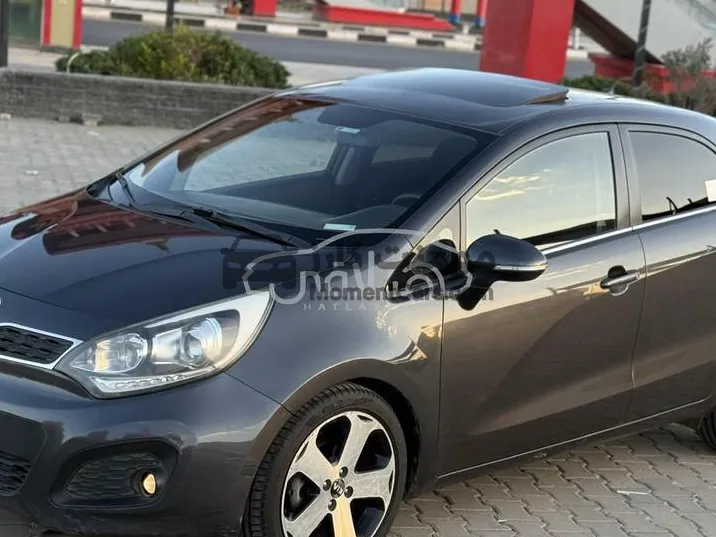 كيا ريو 2000 أوتوماتيك - حالة ممتازة - كاميرا وأندرويد