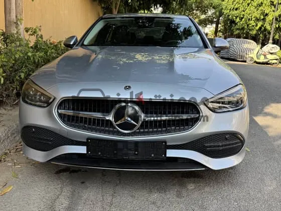 مرسيدس بنز C180 موديل 2024 مستعملة للبيع