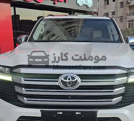 لاند كروزر 2022 VX كسر زيرو للبيع