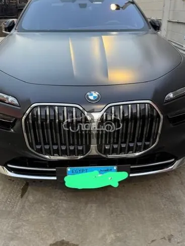 بي ام دبليو 740 موديل 2012 للبيع