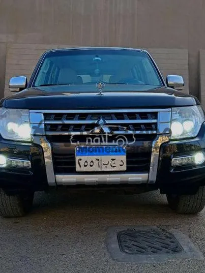 ميتسوبيشي باجيرو 2019 جولد إيديشن للبيع