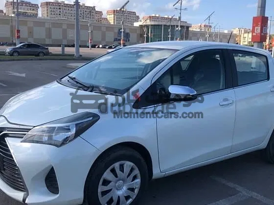 تويوتا ياريس 2016 اتوماتيك هاتشباك للبيع