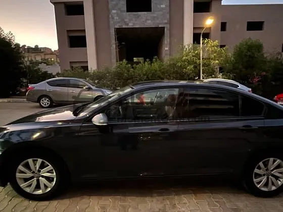 فولكس باسات 2021 فبريكة بالكامل للبيع