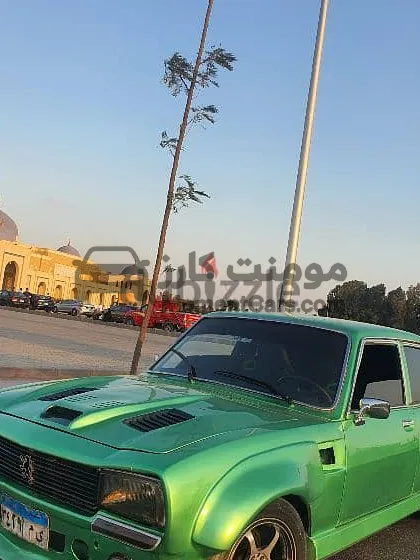 بيجو 504 موديل 1979 كاملة عدّة للبيع بالجيزة