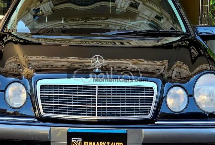 مرسيدس E 240 موديل 2004 اتوماتيك للبيع