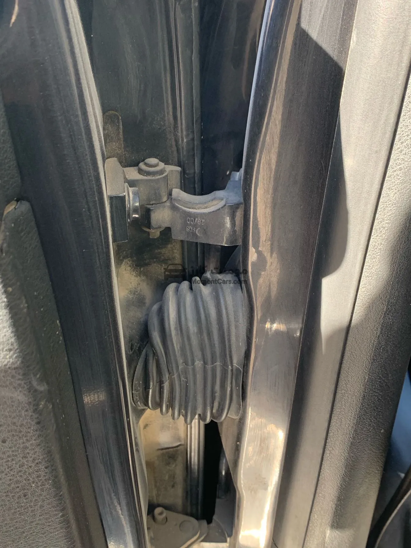 فولكس بورا 2001 اتوماتيك، مكنة مشدودة وكراسي ريكارو