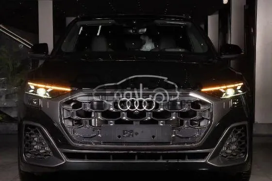 اودي Q8 S-LINE 2023 كسر زيرو للبيع