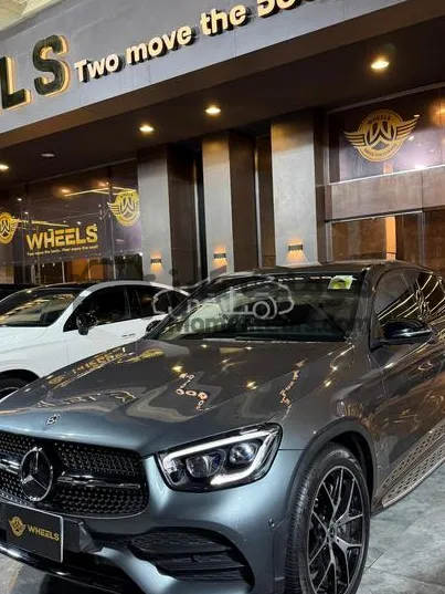 مرسيدس GLC 300 كوبيه 2022 كسر زيرو للبيع