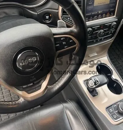 جيب جراند شيروكي 2016 فابريكة برة وجوة للبيع