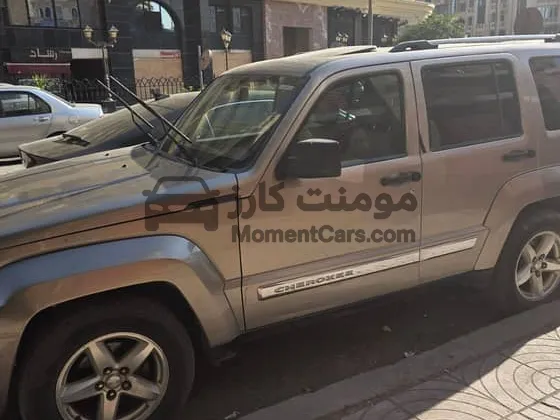 جيب شيروكى 2010 اتوماتيك للبيع