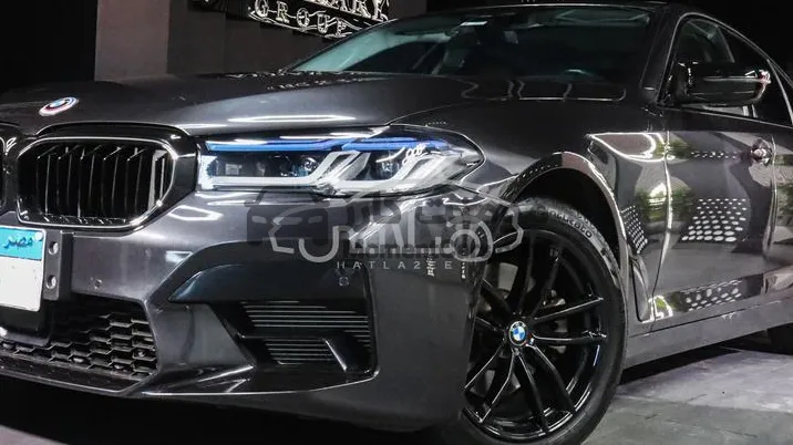 بي ام دبليو 520 موديل 2019 عداد 39 ألف كم