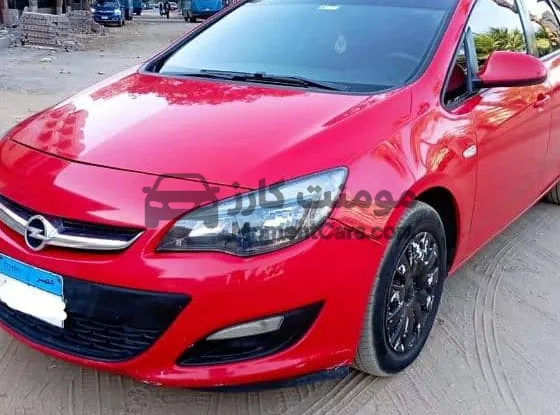 أوبل أسترا 2013 أوتوماتيك سيدان للبيع