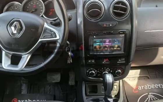 رينو داستر 2018 أتوماتيك أعلى فئة أول مالك للبيع
