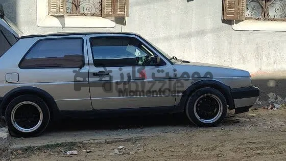 فولكس فاجن جولف 2 كوبيه 1987 للبيع بفتحة سقف