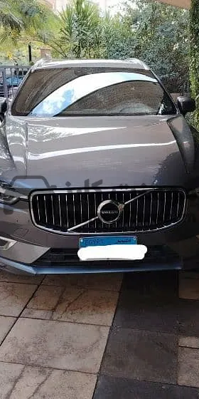 فولفو XC60 إنسكربشن 2020 جلد كاش