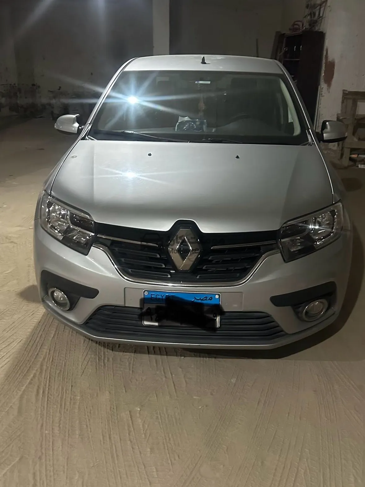 رينو لوجان 2021 اتوماتيك فابريكة للبيع (فئة ثالثة)