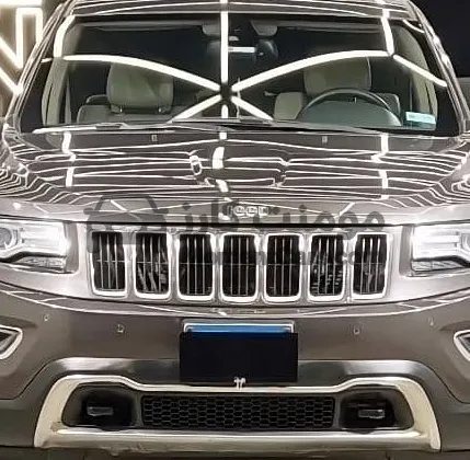 جيب جراند شيروكي 2015 فابريكة بالكامل للبيع