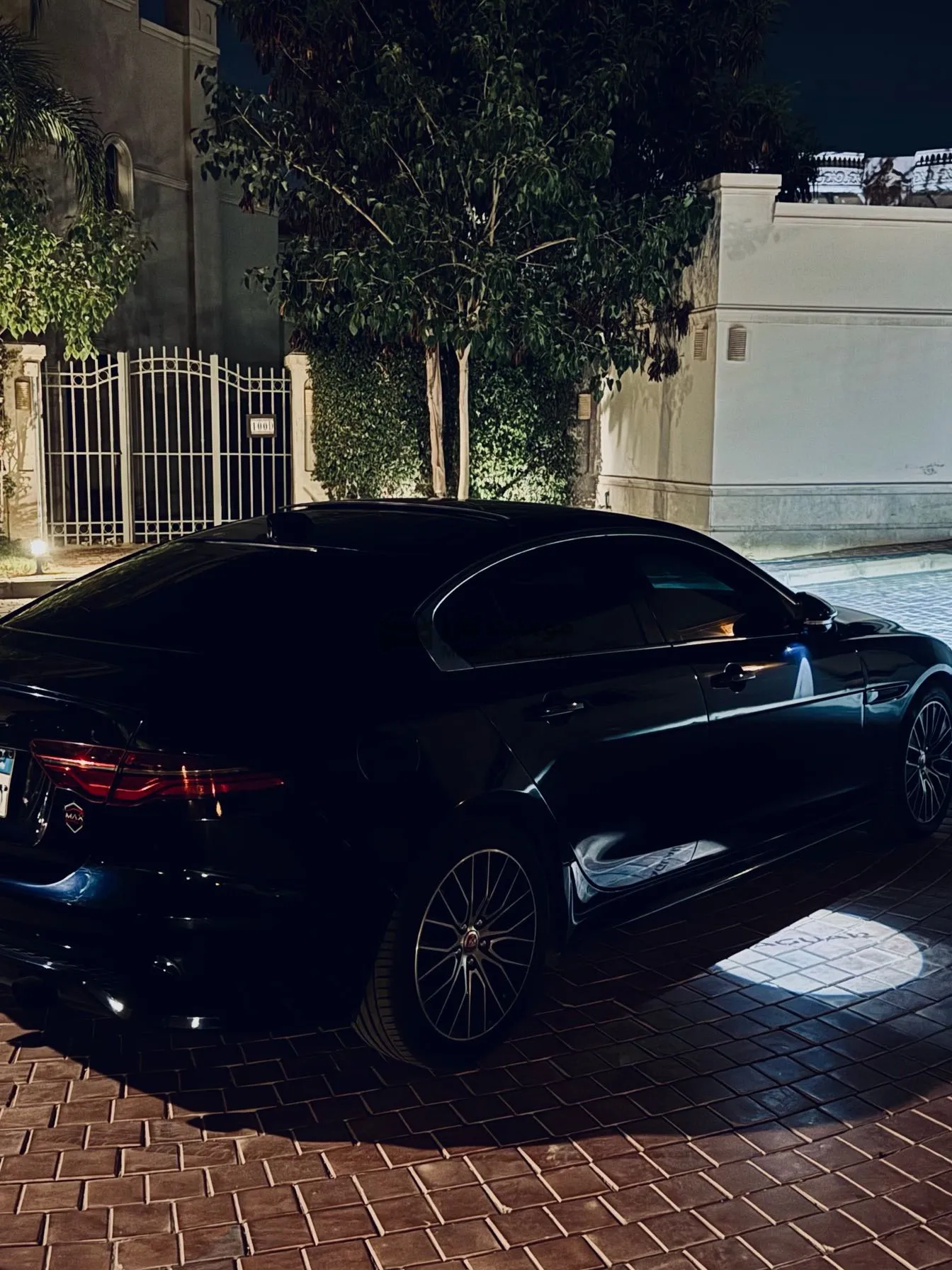 جاكوار XE 2020 اتوماتيك 80,000 كم