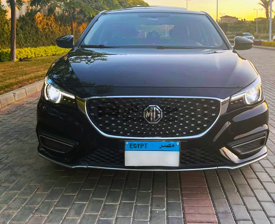 إم جي 6 2022 لاكشري فرش أحمر - أعلى فئة